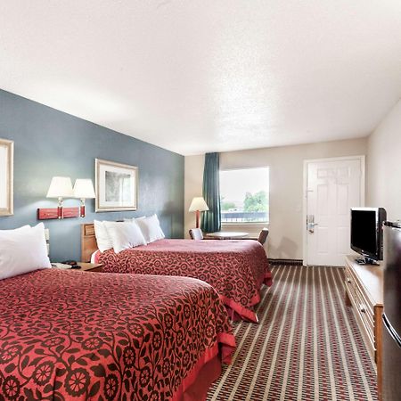 Days Inn By Wyndham Nashville N Opryland/Grand Ole Opry Bagian luar foto
