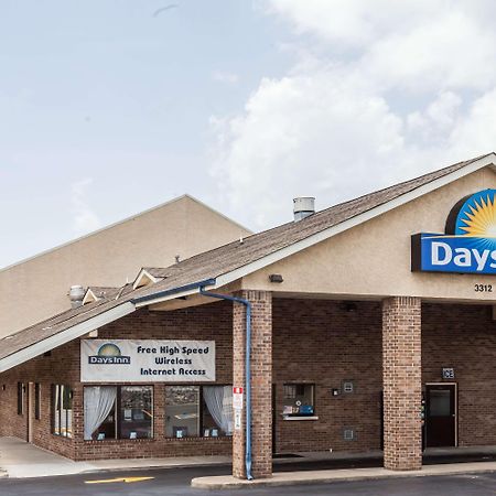 Days Inn By Wyndham Nashville N Opryland/Grand Ole Opry Bagian luar foto